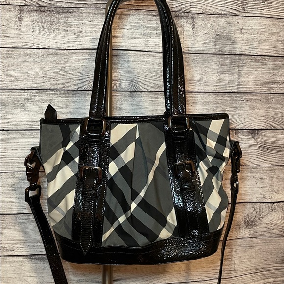 Vintage Burberry Shoulder or Crossbody Bag - Picture 1 of 12